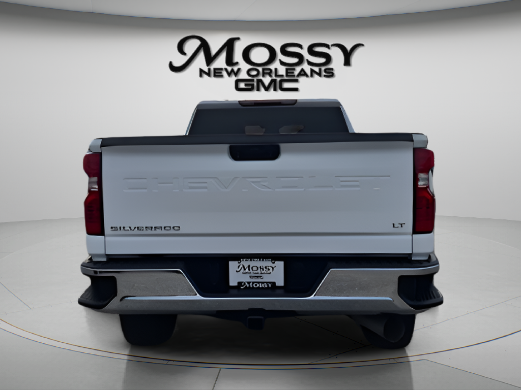 2024 Chevrolet Silverado 2500 HD photo 6 of 31