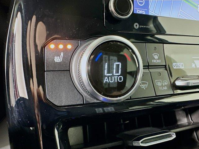 2022 Toyota Highlander Vehicle Photo in Flemington, NJ 08822