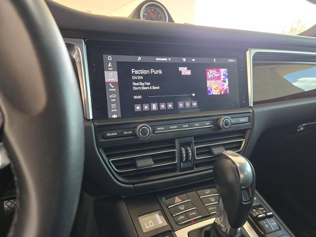 2020 Porsche Macan Vehicle Photo in Weatherford, TX 76087