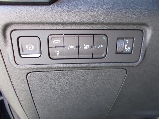 2026 GMC HUMMER EV SUV Vehicle Photo in LOWELL, MA 01852-4336