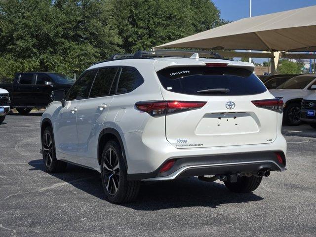 2021 Toyota Highlander Vehicle Photo in Decatur, TX 76234