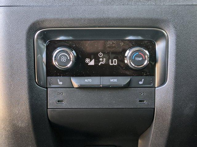 2025 Chevrolet Suburban Vehicle Photo in BRUNSWICK, GA 31525-1881