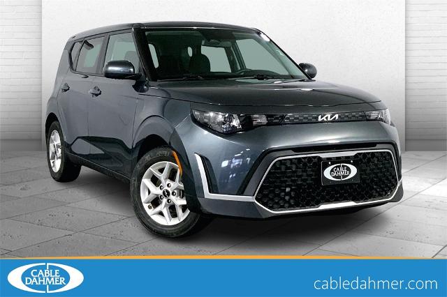2024 Kia Soul Vehicle Photo in Lees Summit, MO 64086
