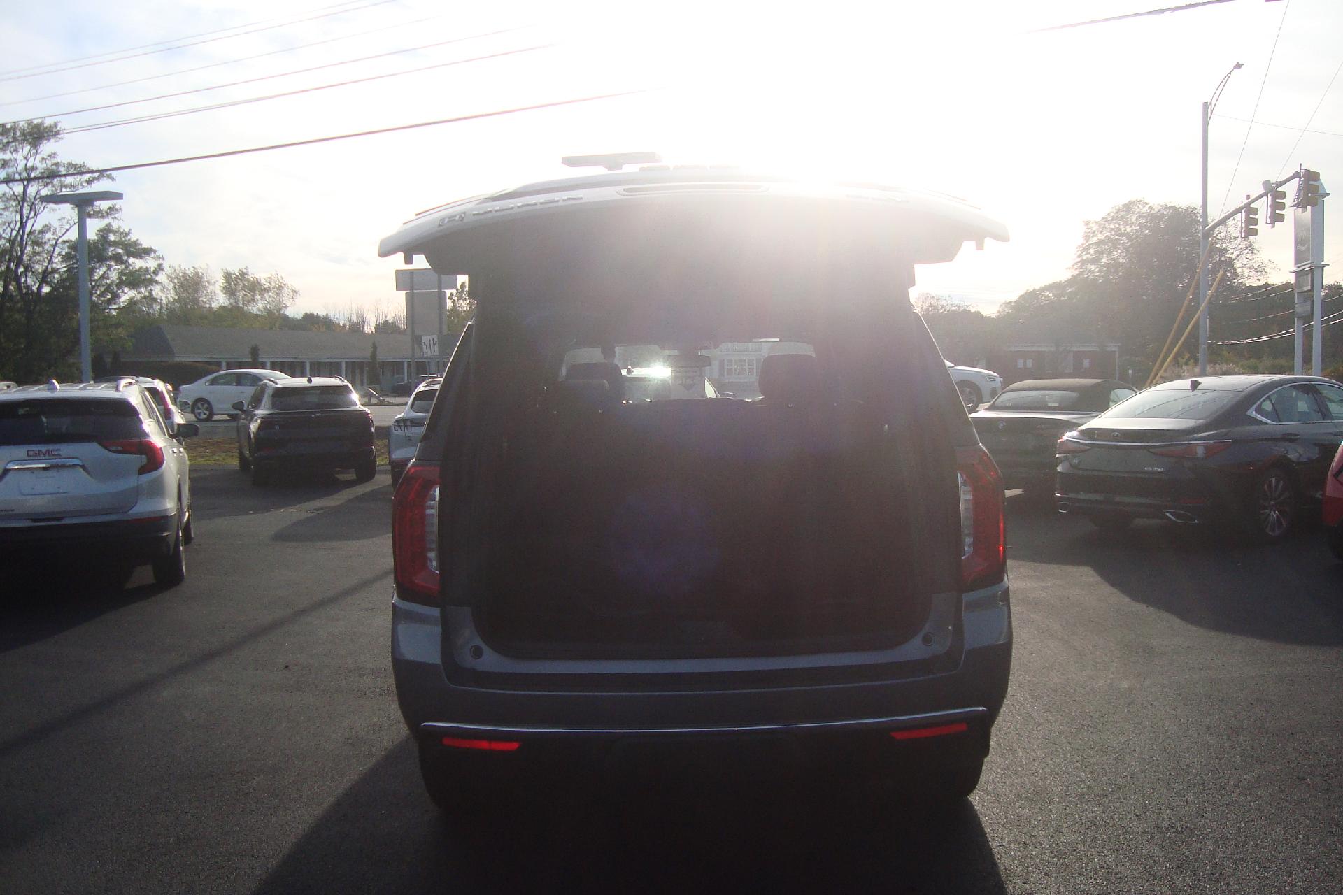 2022 GMC Yukon Vehicle Photo in PORTSMOUTH, NH 03801-4196