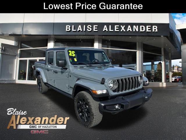 2025 Jeep Gladiator Sport