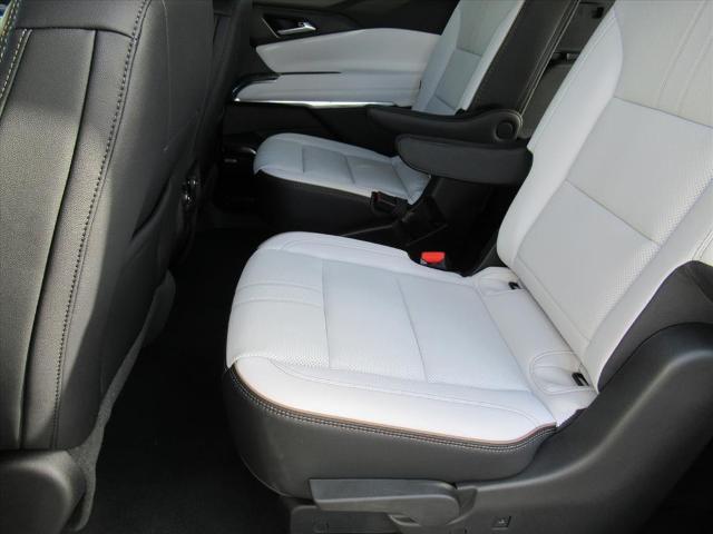 2025 Chevrolet Traverse Vehicle Photo in LEESBURG, FL 34788-4022