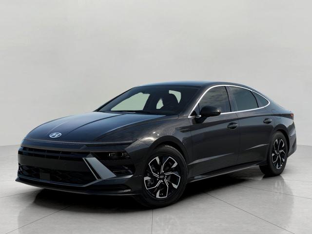 2025 Hyundai SONATA Vehicle Photo in Neenah, WI 54956