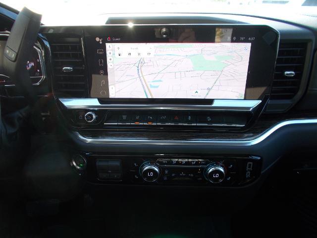 2025 GMC Sierra 2500 HD Vehicle Photo in LOWELL, MA 01852-4336