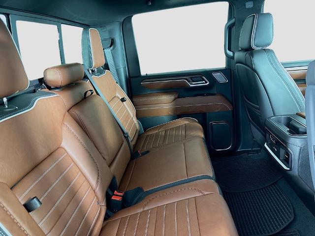 2025 GMC Sierra 2500 HD Vehicle Photo in PUYALLUP, WA 98371-4149