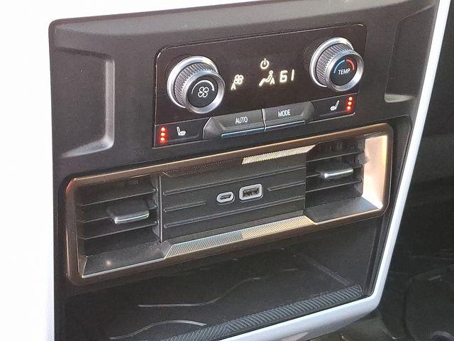 2025 GMC HUMMER EV SUV Vehicle Photo in DANBURY, CT 06810-5034