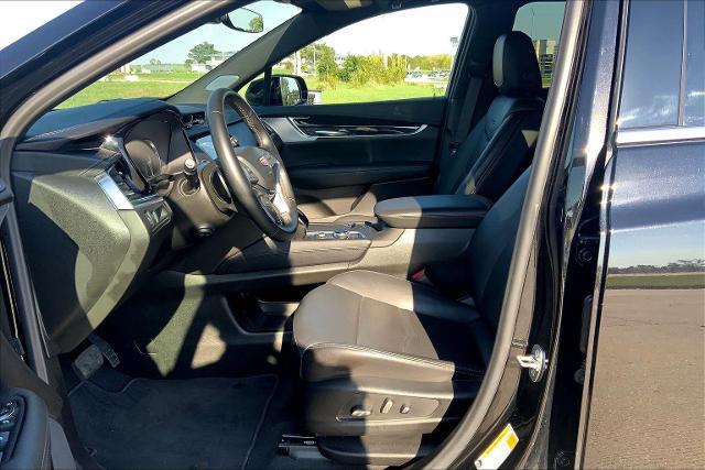 2025 Cadillac XT5 Vehicle Photo in TOPEKA, KS 66609-0000