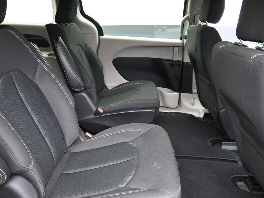 2020 Chrysler Voyager Vehicle Photo in Marion, IA 52302