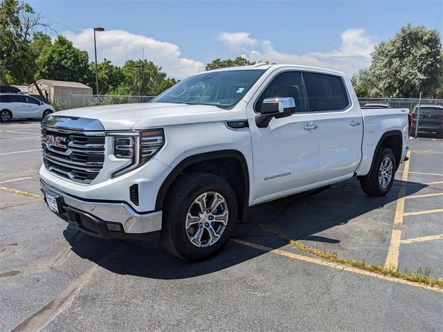 2024 GMC Sierra 1500 Vehicle Photo in AURORA, CO 80012-4011