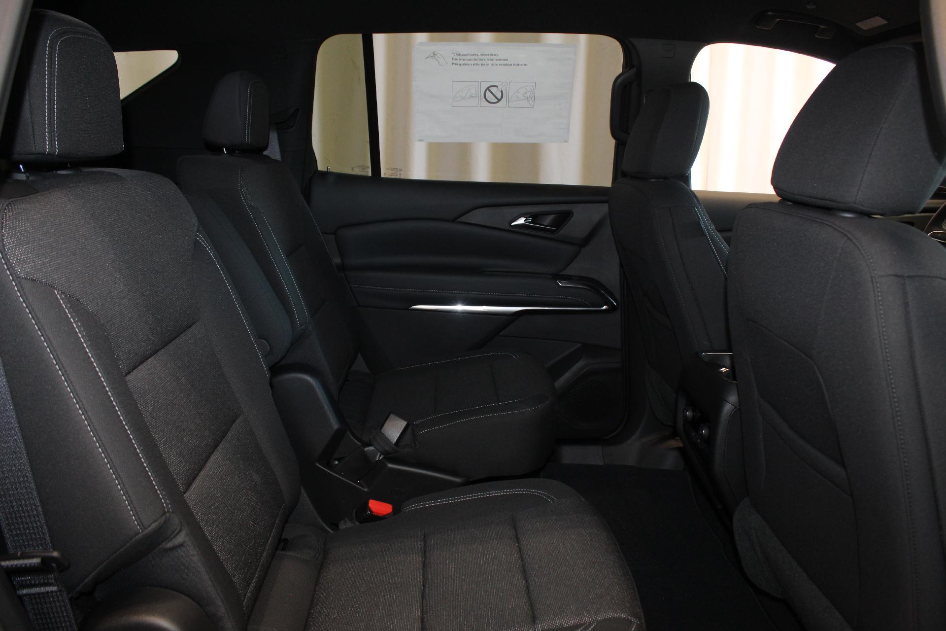 2026 Chevrolet Traverse Vehicle Photo in NORTHAMPTON, MA 01060-1120