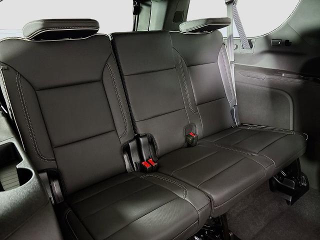 2026 Chevrolet Suburban Vehicle Photo in PUYALLUP, WA 98371-4149