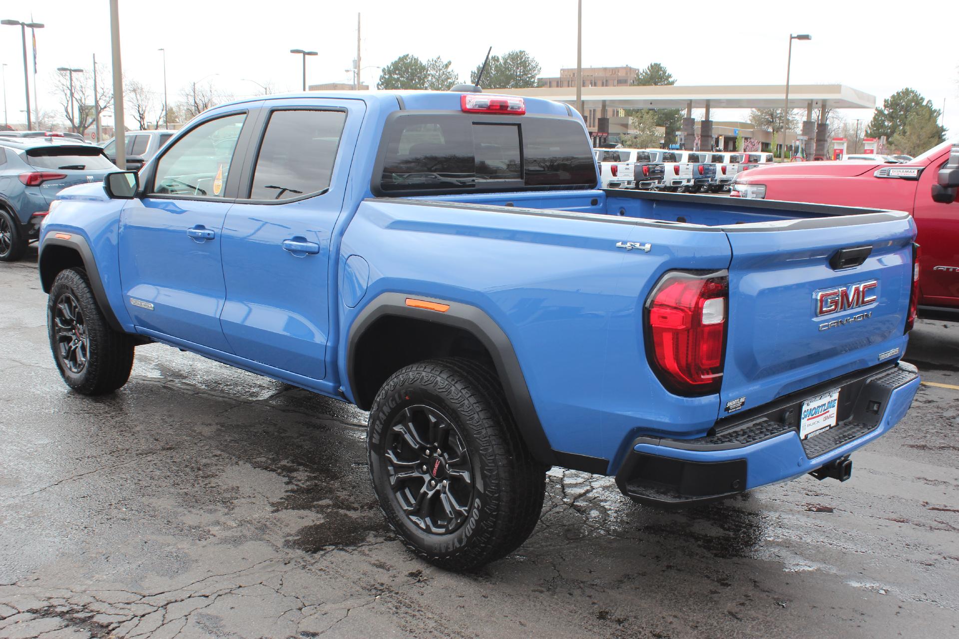2025 GMC Canyon Vehicle Photo in AURORA, CO 80012-4011