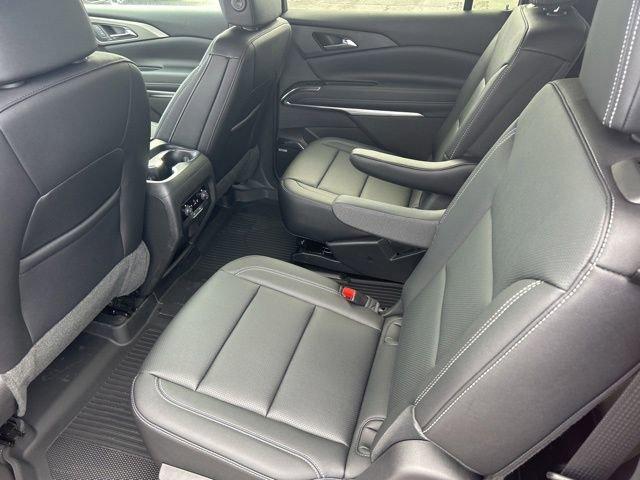 2025 Chevrolet Traverse Vehicle Photo in SAINT CLAIRSVILLE, OH 43950-8512