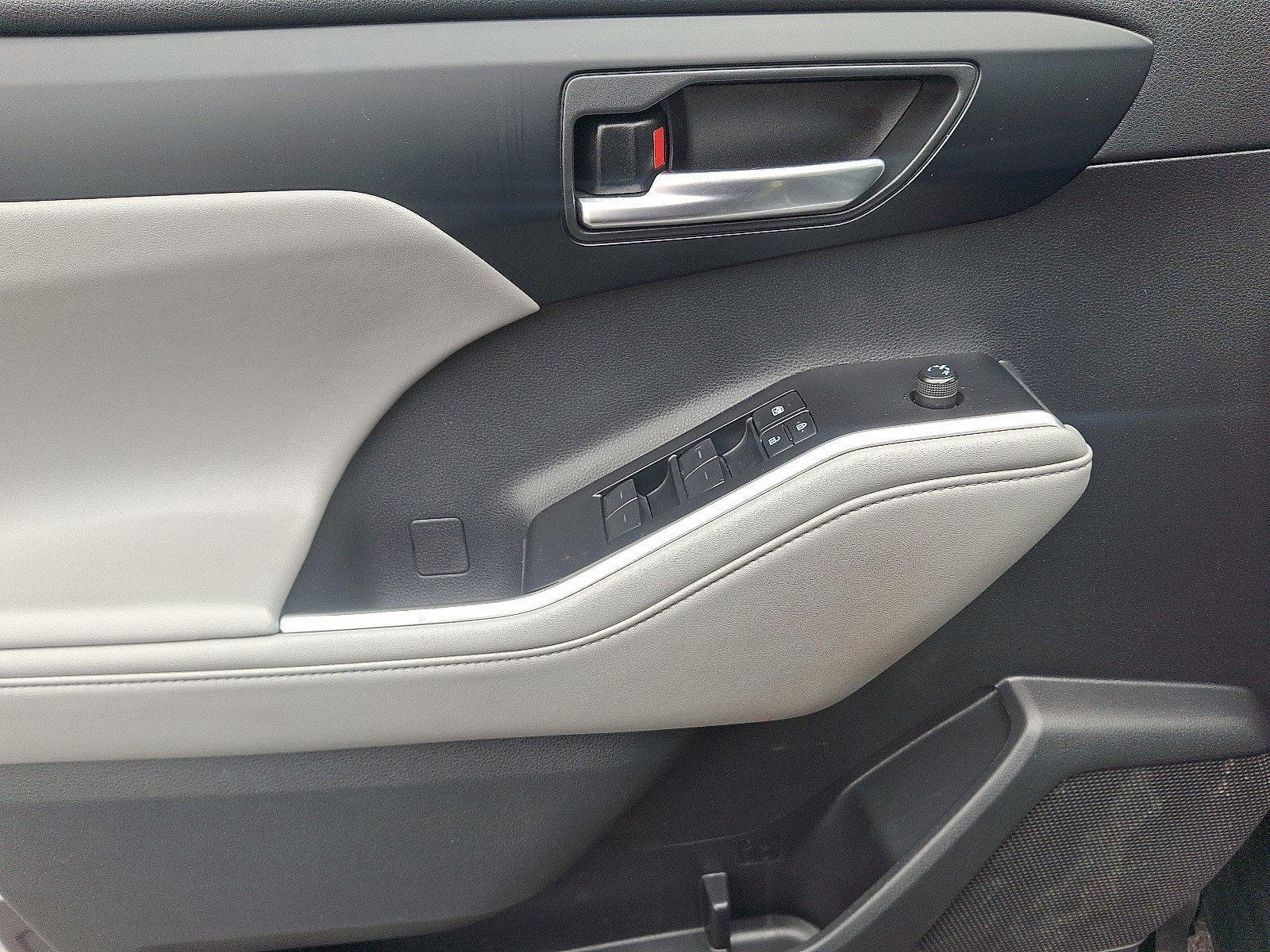2022 Toyota Highlander Vehicle Photo in Harrisburg, PA 17111