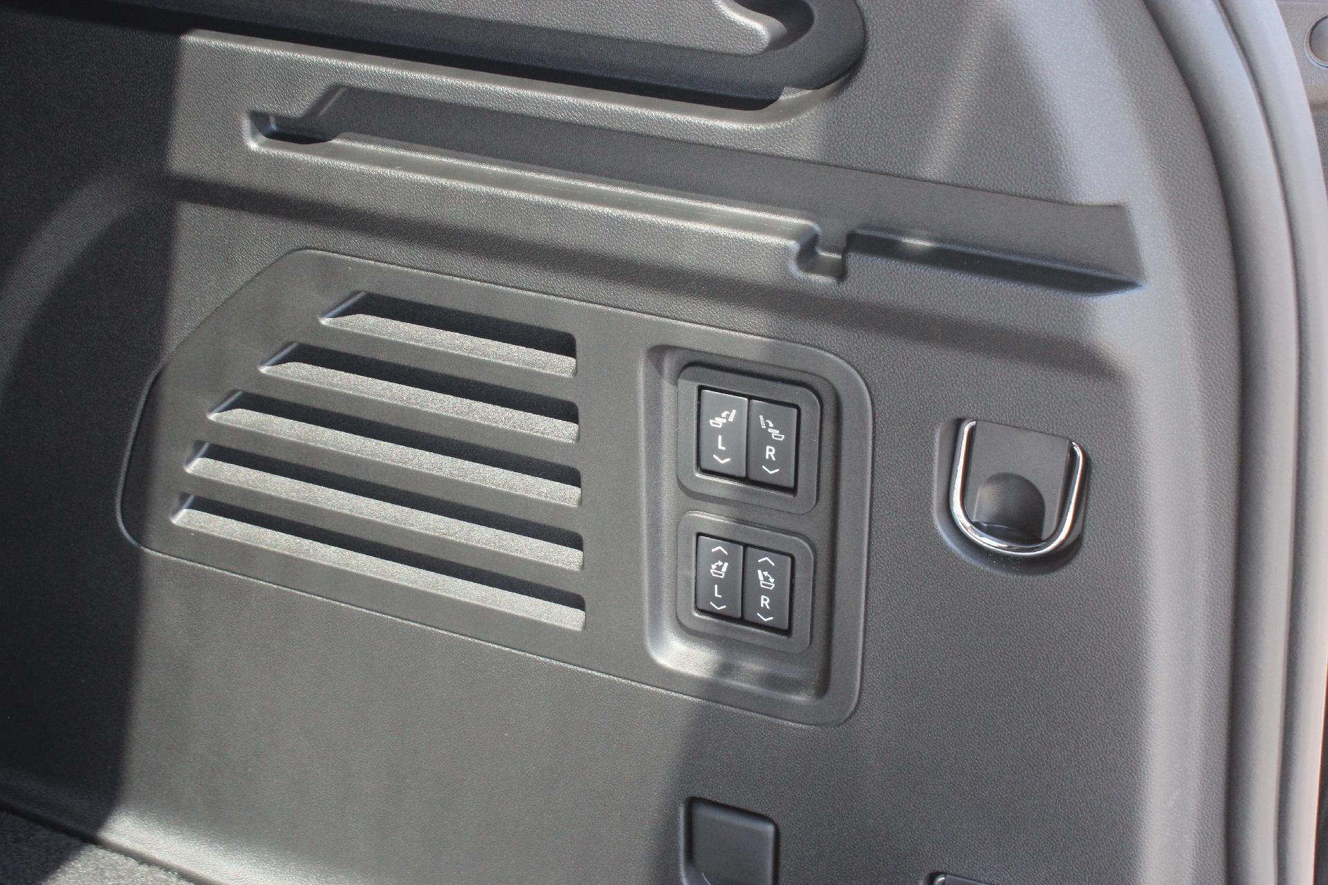 2026 Buick Enclave Vehicle Photo in AURORA, CO 80012-4011