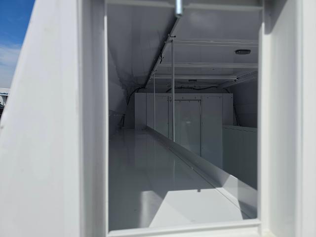 2025 Chevrolet Express Commercial Cutaway Vehicle Photo in INDEPENDENCE, MO 64055-1314