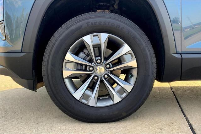 2025 Chevrolet Equinox Vehicle Photo in TOPEKA, KS 66609-0000