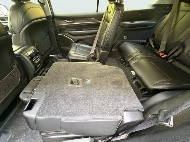 2021 Jeep Grand Cherokee L Vehicle Photo in LEOMINSTER, MA 01453-2952