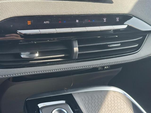 2025 Buick Enclave Vehicle Photo in COLUMBIA, MO 65203-3903