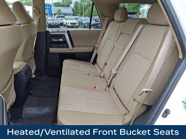 2016 Toyota 4Runner Vehicle Photo in DANBURY, CT 06810-5034