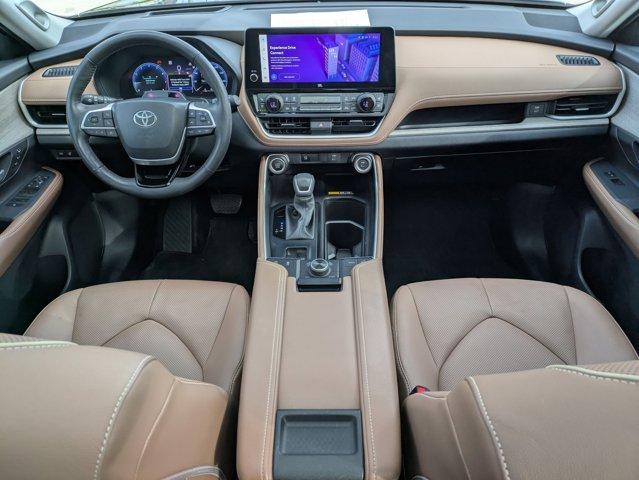 2024 Toyota Grand Highlander Vehicle Photo in SELMA, TX 78154-1459