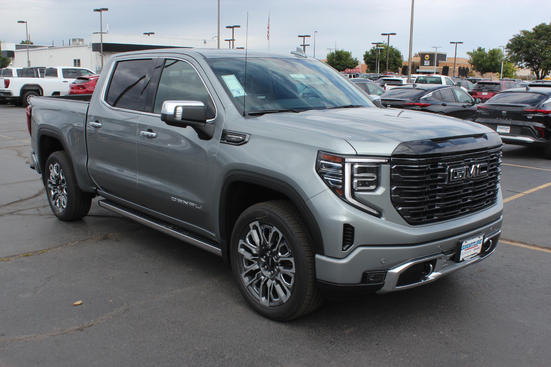 2026 GMC Sierra 1500 Vehicle Photo in AURORA, CO 80012-4011