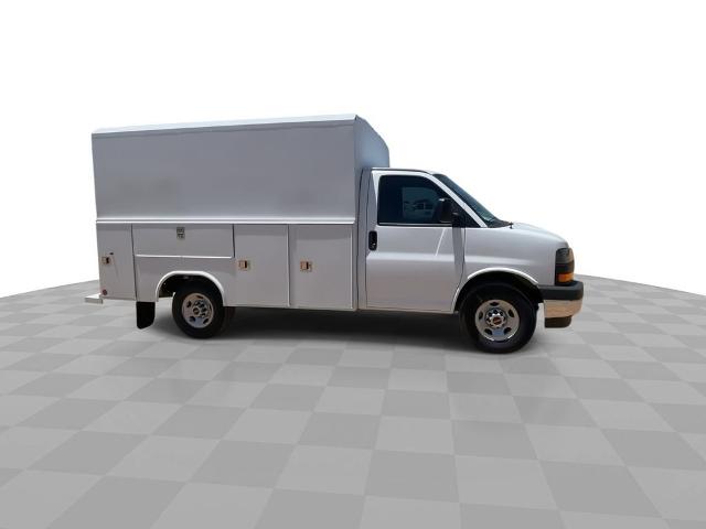 2025 GMC Savana Cutaway 3500 Vehicle Photo in GILBERT, AZ 85297-0402