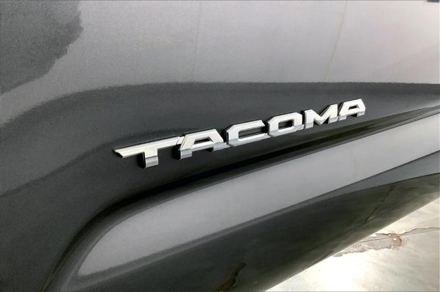 2018 Toyota Tacoma Vehicle Photo in Lees Summit, MO 64086