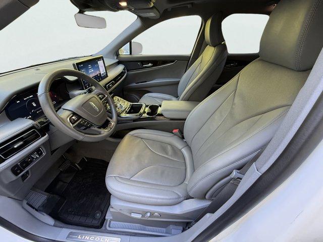 2023 Lincoln Nautilus Vehicle Photo in LEOMINSTER, MA 01453-2952