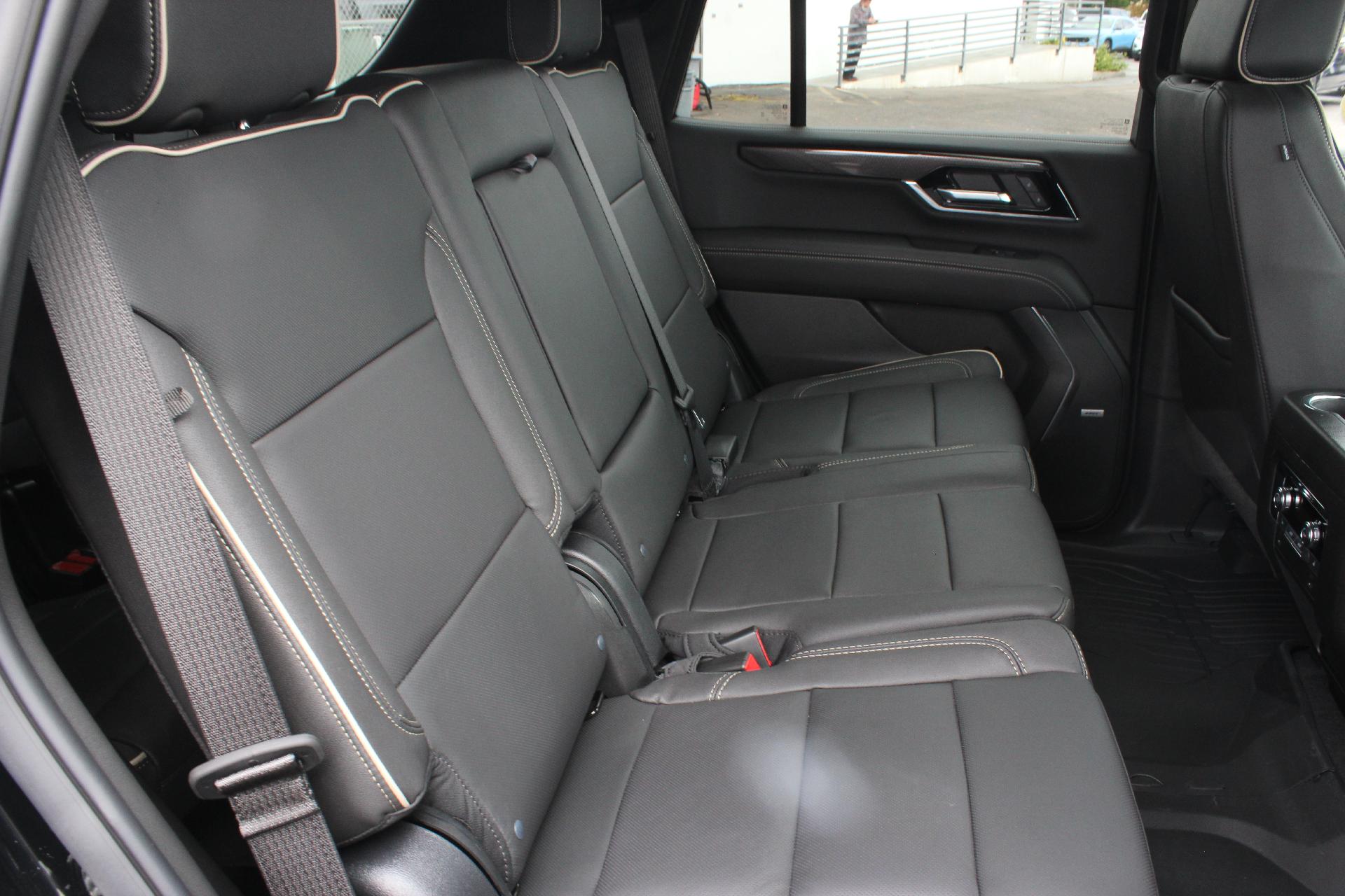 2026 GMC Yukon Vehicle Photo in AURORA, CO 80012-4011