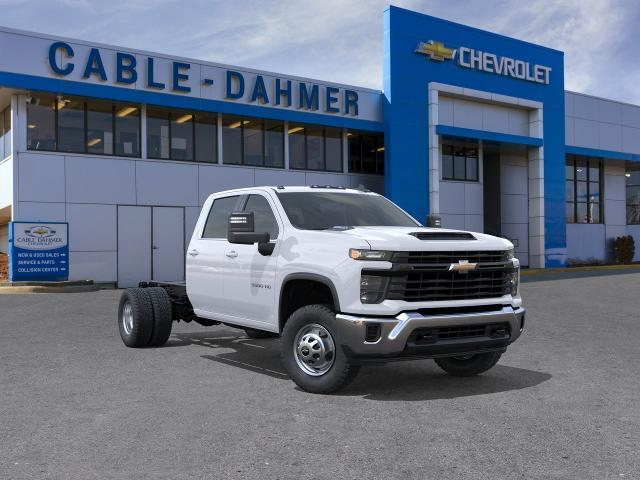 2026 Chevrolet Silverado 3500 HD CC Vehicle Photo in KANSAS CITY, MO 64114-4502