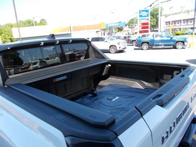 2023 GMC HUMMER EV Pickup Vehicle Photo in LOWELL, MA 01852-4336