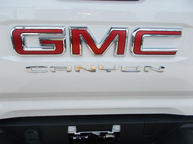 2026 GMC Canyon Vehicle Photo in LOWELL, MA 01852-4336