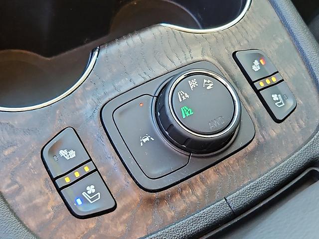 2020 GMC Acadia Vehicle Photo in TREVOSE, PA 19053-4984