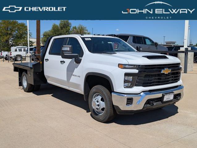 2026 Chevrolet Silverado 3500 HD CC Vehicle Photo in ENGLEWOOD, CO 80113-6708