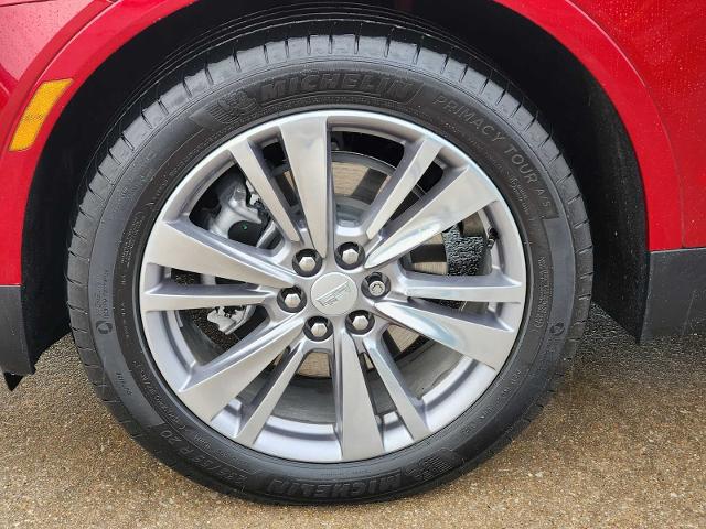 2024 Cadillac XT5 Vehicle Photo in DENTON, TX 76210-9321