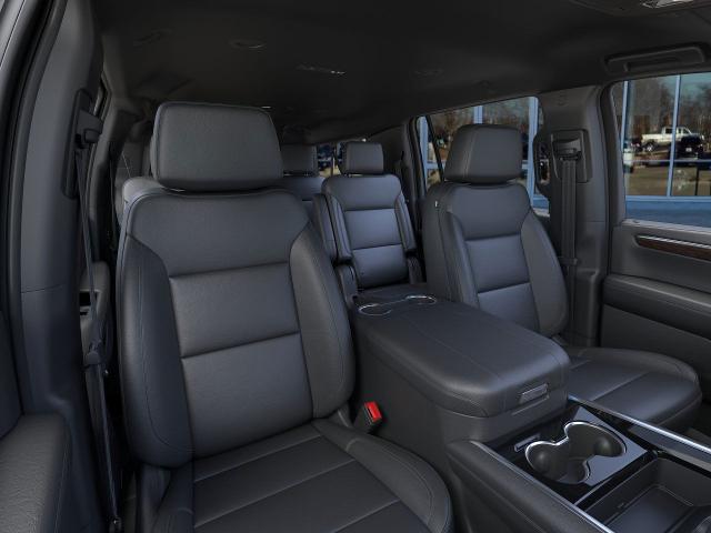 2025 Chevrolet Suburban Vehicle Photo in NEENAH, WI 54956-2243