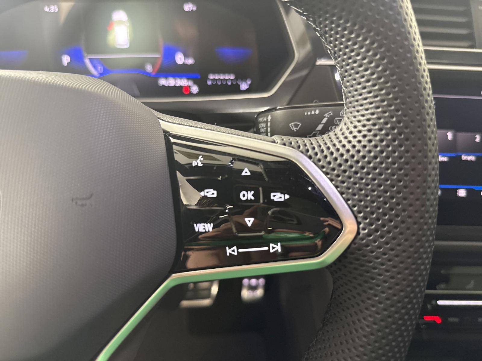 2024 Volkswagen Tiguan Vehicle Photo in Georgetown, TX 78626