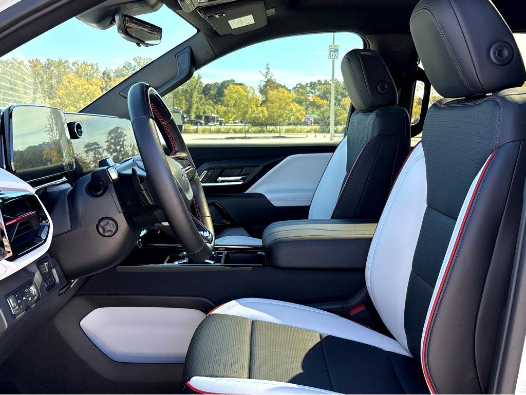 2025 Chevrolet Silverado EV Vehicle Photo in POOLER, GA 31322-3252