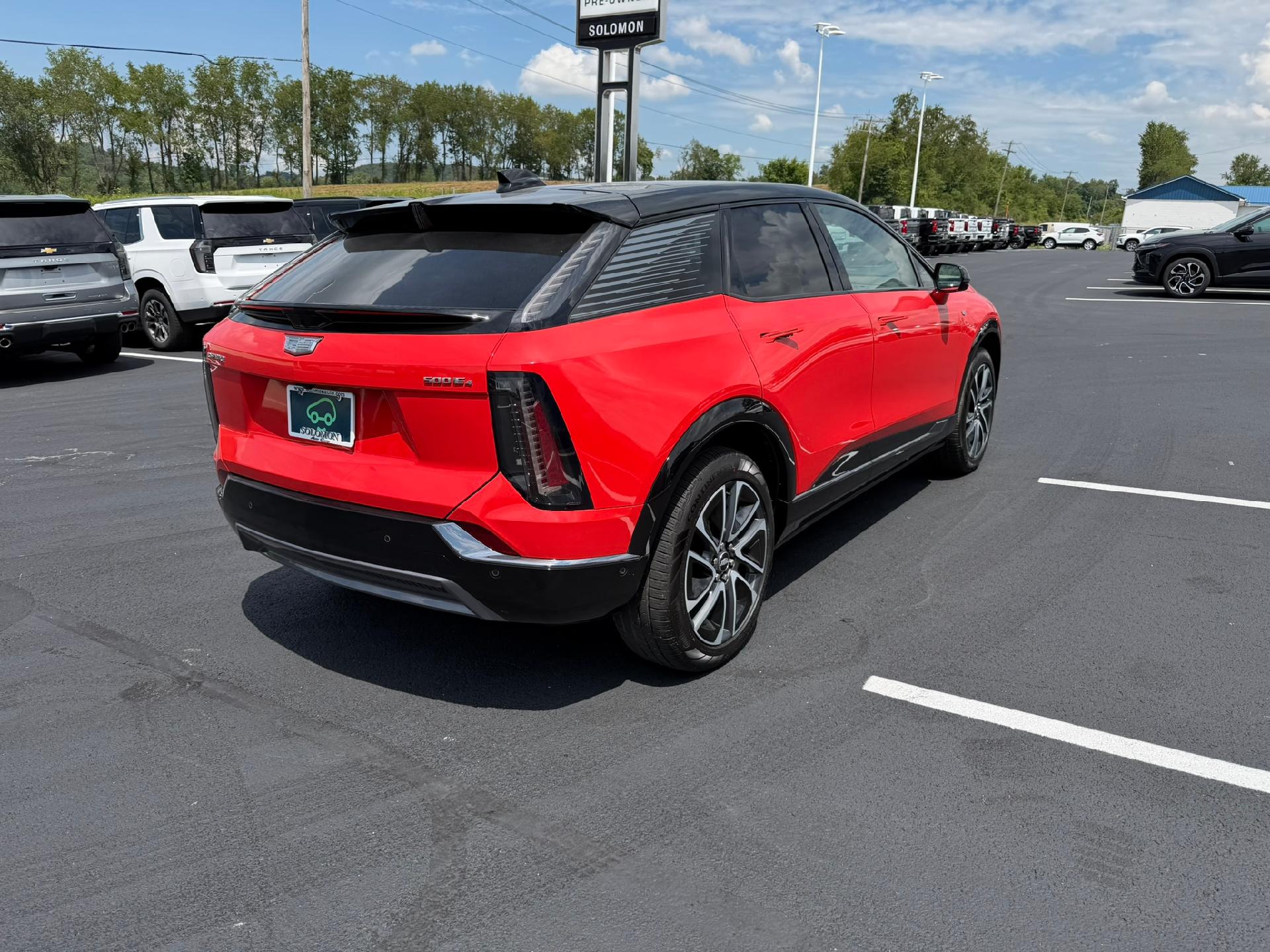 2025 Cadillac OPTIQ Sport 1 - 5