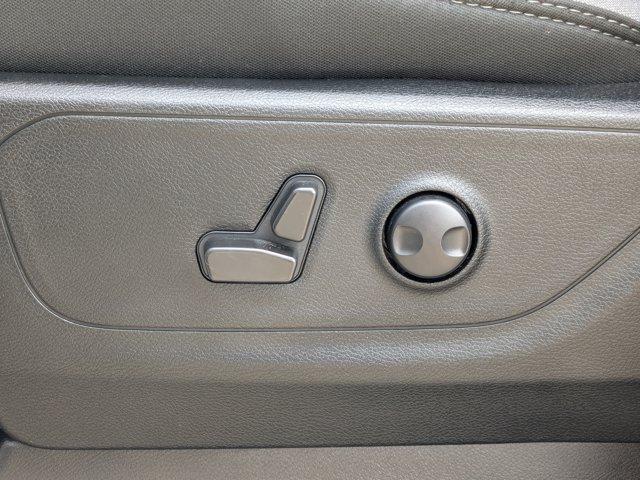 2022 Ram 1500 Vehicle Photo in BRUNSWICK, GA 31525-1881