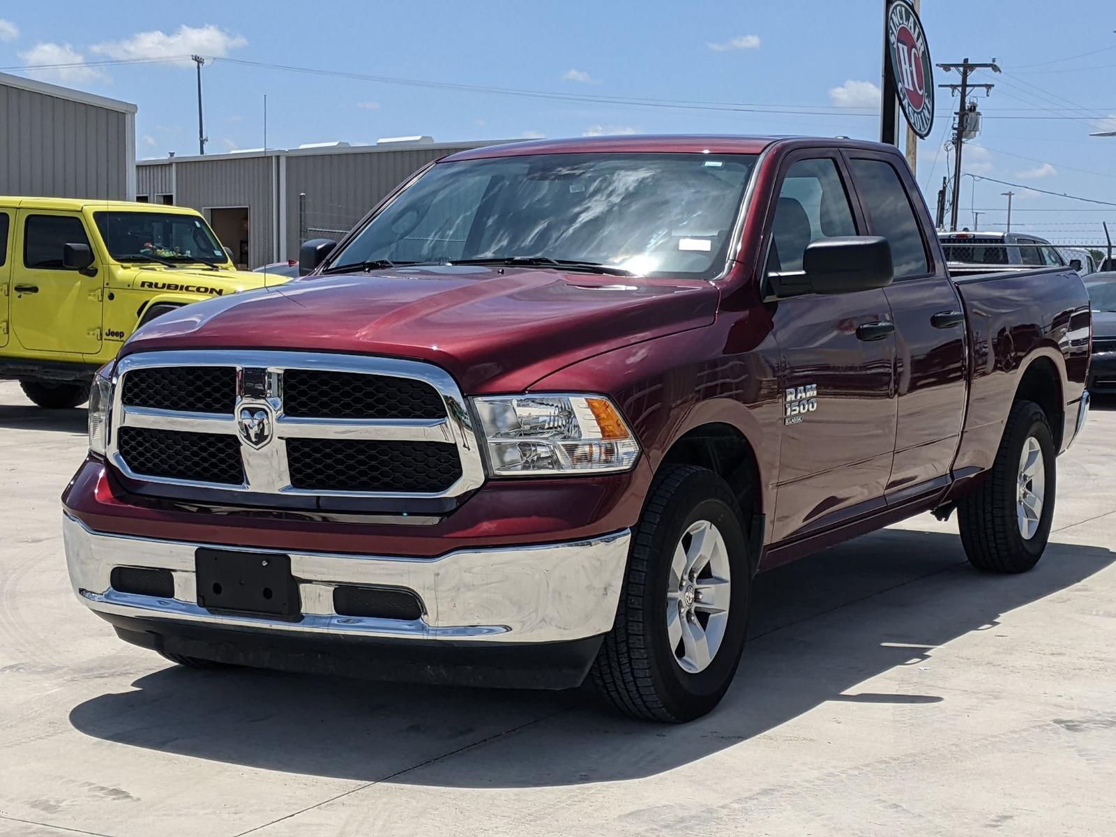 2024 Ram 1500 Classic Vehicle Photo in Seguin, TX 78155