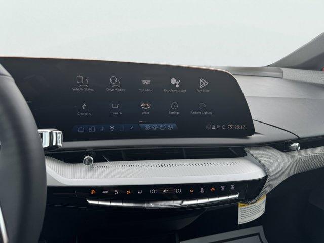 2025 Cadillac OPTIQ Vehicle Photo in LEOMINSTER, MA 01453-2952