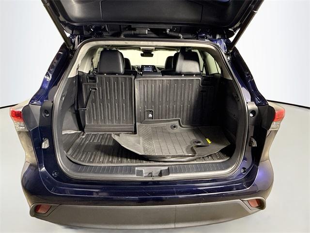 2020 Toyota Highlander Vehicle Photo in Everett, WA 98204