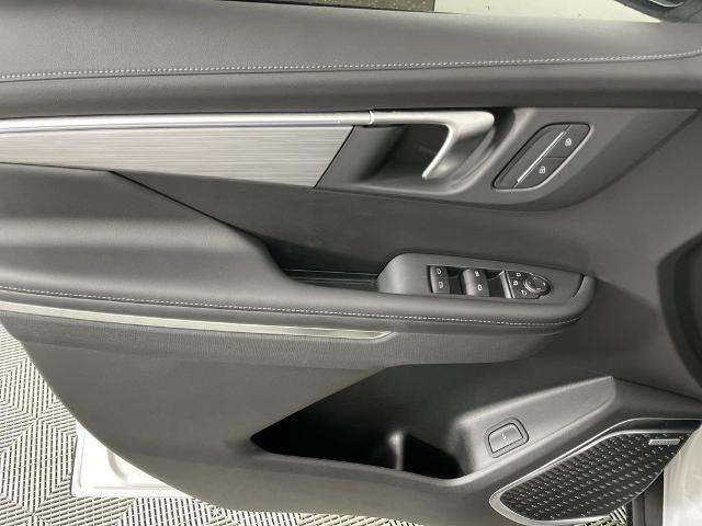 2025 Buick Enclave Vehicle Photo in GILBERT, AZ 85297-0402