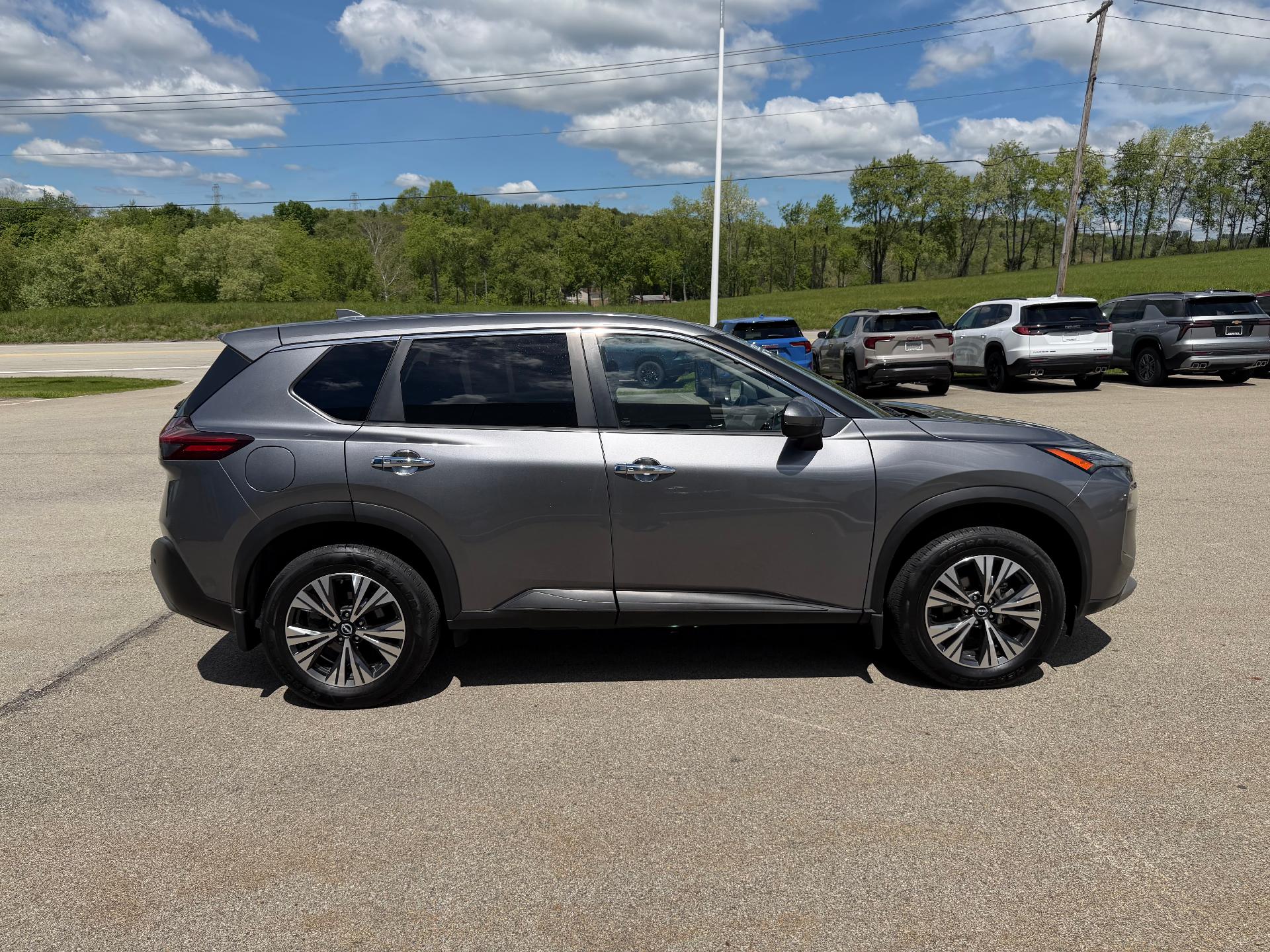 2023 Nissan Rogue SV Intelligent AWD - 6